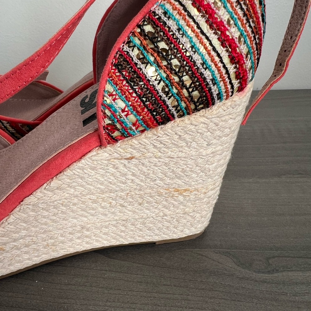 Colorful Striped Wedge Sandals with box might used once fits regular size 40 - Picture 6 of 7